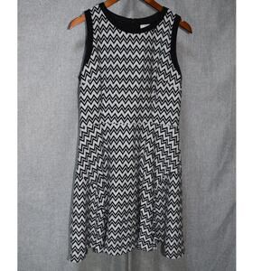 Trina Turk Black & White Chevron Sleeveless Fit & Flare Dress L